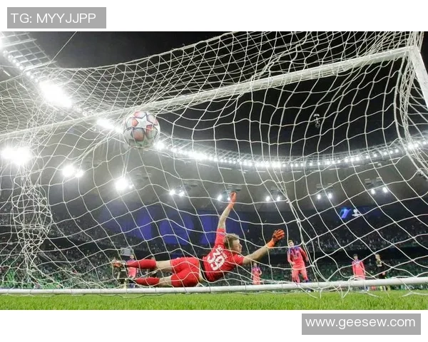 克拉斯诺亚尔斯克与苏维埃的激烈对决揭示了足球战术的博弈与魅力