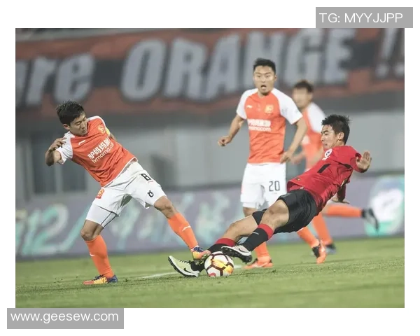 武汉卓尔与辽宁宏运激战成和精彩赛事回顾与分析