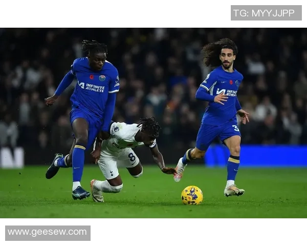 萨格勒布火车头与夏积杜克的激烈对决揭示足球战术与球队精神的较量